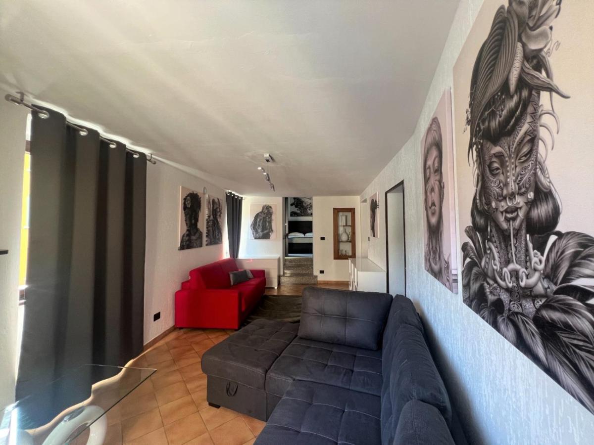 Apartment In Central Square With Lake View Ленно Екстер'єр фото